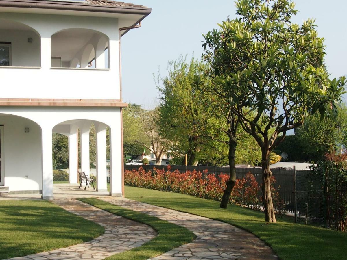 B&B Le Farfalle Onno Esterno foto