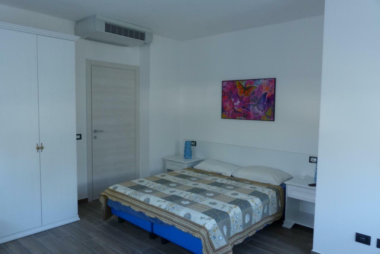 B&B Le Farfalle Onno Esterno foto